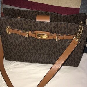 Vintage Michael Kors Large Tote purse - like new !!!